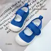 Tênis de Lona Infantil Verão Meninas Novos Sapatos para Crianças Pequenas Casuais Solado Macio Sapatos de Tecido para Bebê Creche Interno Sapatos Brancos