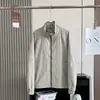 Chamarra casual de otoño para hombre y mujer, holgada, a prueba de viento e impermeable, para montañismo, con cuello alto y cierre 13073