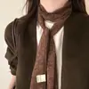 Bufanda de Seda con Diseño de Flor de Anacardo Cadena para Suéter Moda Otoño e Invierno Retro Versátil Joyería Elegante de Nicho para Mujer