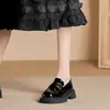 Botas de plataforma estilo britânico para outono e inverno, forradas com fleece, celebridade da internet, couro envernizado, fivela lateral feminina, sapatos de couro cintura de porco de rua, sapatos de camada única