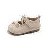 Sapatos de Princesa com Laço para Crianças, Sapatos Pequenos de Couro, Lançamento Primavera e Outono 2026 Estilo Coreano Versátil Sapatos Casuais Macios para Meninas