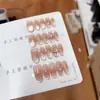 Cuentas de vidrio de 1 quilate ojo de gato pieza de uña pura usada a mano al por mayor blanco simple pegatinas de uñas de alta gama