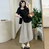 Ropa de maternidad: Elegante Camisa Cuadrada, Top Babydoll Adelgazante + Pantalones Casuales de Lunares con Soporte para la Barriga Conjunto de Maternidad