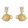 Pendientes Largos de Metal con Perlas y Diamantes Cuadrados Simples de Moda para Mujer, Temperamento Único, Personalidad, Sentido del Diseño Versátil, Pendientes al por Mayor