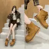 Couro Bovino de Primeira Camada 2026 Outono Novo Botas de Cano Curto com Salto Grosso Estilo Francês Femininas Botas Martin com Solado Grosso Femininas Botas Estilo Street Cool para Motocicleta