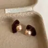 Pendientes Cuadrados de Terciopelo Marrón Retro para Mujer 2025 Nuevo Estilo Caliente Lujo Accesible Pendientes de Gama Alta Pendientes Únicos de Nicho