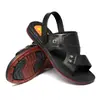 Sandálias masculinas com sola de tendão verão novo confortáveis à prova d'água sapatos de praia antiderrapantes fundo grosso resistentes ao desgaste sandálias de uso duplo para homens