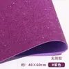 Materiales: Papel de espuma con lentejuelas, papel esponja, EVA con polvo de oro, papel con brillantina para kínder, hojas grandes de papel reflectante brillantes, manualidades para hacer tú mismo