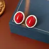 Brincos de Botão Oval Simples Versáteis Moda Agulha de Prata Elegantes Retrô Estilo Hong Kong com um Design Único para Mulheres