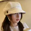 Gorra octagonal de estilo japonés con borde enrollado y botones para mujer, boina de alta costura, artística y versátil, hace que la cara se vea más pequeña, gorra de repartidor