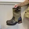 Botas de cano médio color block retrô para mulheres, novo estilo outono e inverno 2026, salto grosso, fivela de cinto, botas estilo cowboy western, botas de montaria, botas de moda