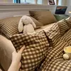 Juego de ropa de cama de algodón 100% grado A, estilo minimalista, que incluye sábana ajustable, funda de edredón y funda de almohada, perfecto para dormitorios, en un diseño simple y de algodón puro