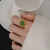 Anillo de Trébol de Cuatro Hojas Verde Estilo Corte Vintage Nuevo 2025 Moda Versátil Sentido de Diseño de Nicho Anillo Abierto