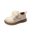 Novos Sapatos de Princesa de Couro para Crianças 2026, Estilo Britânico de Primavera e Outono, Mocassins Macios e Modernos para Meninas com Laço