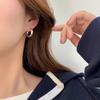 Pendientes de lujo ligeros para mujer, con hebilla de oreja, diseño de nicho, pendientes de sentido avanzado, 2024, nuevos pendientes de moda, pendientes dorados pigmentados.