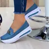 Mocasines slip-on transfronterizos europeos y americanos, zapatos de suela gruesa para mujer de talla grande, mocasines con hebilla metálica, nuevos zapatos de talla grande al por mayor