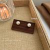 Pendientes de plata S925 con forma de aguja y perla, estilo retro de alta gama para mujer, estilo socialité, nuevos pendientes de temperamento de moda 2023.