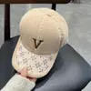 Gorro de Felpa para Otoño e Invierno para Mujer con Letra V, Gorra de Béisbol Versátil y de Moda Estilo Coreano que Hace que la Cara se Vea Más Pequeña, Gorra de Pico de Pato de Moda