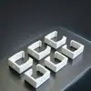Produto de grande sucesso de vendas internacionais: Conjunto de 2 Peças de Suportes Brancos para Tomadas para Uso Doméstico, Fixadores de Tomada de Parede Tipo Perfurador, Atacado