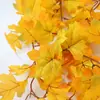 Fábrica Hoja de Arce Otoñal Enredadera Simulación Hoja de Arce Enredadera Decoración de Fiesta de Otoño Europea y Americana Enredadera Adornos Colgantes para Interiores y Exteriores