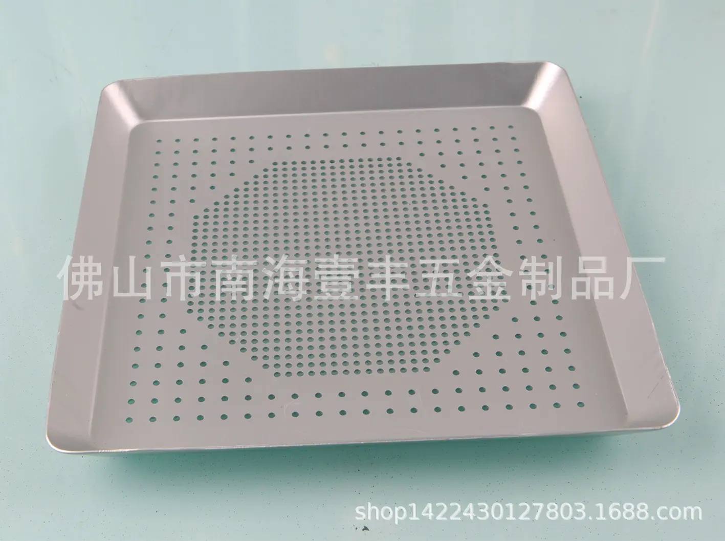 10寸方形冲孔披萨盘-1.jpg