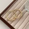Pendientes de Aro Grandes para Mujer 2026 Nuevo Estilo Popular Lujo Ligero Sensación de Gama Alta Diseño de Moda Estilo Minimalista