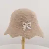 Sombrero de pescador de punto de alpaca para mujer coreana de principios de otoño, borde ondulado fino, que cubre la cara, ligero y transpirable, con lazo de perla