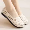 Sandalias de Moda de Verano Nuevas para Mujer Suela Gruesa Madre de Edad Media Antideslizantes Suela Suave Zapatos para Playa al Aire Libre Zapatos de Trabajo