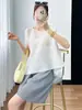 Conjunto de Dos Piezas para Mujer: Top Plisado Holgado Irregular de Verano Miyake y Pantalones Cortos Plisados Simples Casuales