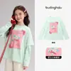 Camiseta de Manga Larga con Estampado de Letras para Niñas Pudding Haru Otoño/Invierno 2026 Nueva Camiseta Básica Versátil de Cuello Alto para Niños