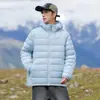 Chaqueta Ligera de Plumas para Hombre Otoño Invierno 2026 Estilo Nuevo con Capucha Corta Portátil Ligera Chaqueta de Plumas Acanalada Cálida para Hombre
