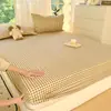 Juego de Sábana Bajera de Algodón Lavado, Protector de Colchón a Rayas y Cuadros Estilo Japonés de Tres Piezas, Cubre Cama Liso de Cobertura Total de Color Sólido