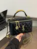 Bolso de mano de moda con nuevo patrón de diamantes para comercio exterior, bolso de hombro con cadena para mujer, bolso cruzado pequeño de alta gama estilo Chanel para cosméticos