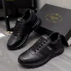 Zapatos Deportivos Casuales para Hombre de Nuevo Estilo Europeo, Cuero Genuino, Suela Gruesa, Cordones, Versátiles, de Moda, Tendencia, Caña Baja con Logo Triangular