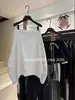 Thirteen Lines 2025 Otoño Temprano Nuevo Estilo Coreano Moderno Más Fácil de Combinar Delgado Hombro Oblicuo Manga Larga Suéter para Mujer Holgado Casual Superior