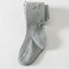 Calcetines para Niños Otoño Nuevos Rayados Múltiples Lazos Medias para Niñas Medianas y Grandes Niños Rayas Verticales Ropa Exterior Capa Base Pantalones