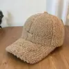 Gorra de Béisbol de Lana de Cordero con Bordado de Letras Sencillo Estilo Coreano para Mujer, Cálida y a Prueba de Frío en Invierno, Gorra de Pato que Muestra la Cara para Hombre, de Moda