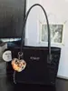 Bolsos de Gran Capacidad Otoño e Invierno 2025 Nuevo Bolso de Hombro Retro para Mujer para Viajes Diarios Bolso de Clase para Estudiantes Universitarios Bolso Tote