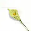 Buquê de flores de arame torcido finalizado com hastes únicas de rosas e girassóis, arranjo de flores artificiais adequado para decoração de presente do Dia do Professor