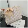 Bolso de Mujer de Gran Capacidad 2024 Nuevo Estilo Coreano Bolso Sobaco Hombro Portátil Estampado Bolso de Mujer Moda Popular Bolso Tote