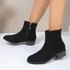 Botines cortos de ante con cremallera lateral son cómodos y versátiles para la primavera y el otoño de 2026, adecuados para la moda transfronteriza, elegantes y de alta gama, para el uso diario en el trabajo para mujeres