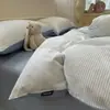 Conjunto de Roupa de Cama de Algodão Puro para Primavera e Verão, Conjunto de Quatro Peças, Capa de Edredom 100% Algodão, Conjunto de Três Peças com Listras Estilo Jie Liya para Quarto de Estudante