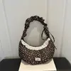 Bolsa de ombro feminina estilo coreano com estampa floral delicada, bolsa de mão plissada com acabamento em renda, bolsa fresca em formato de meia-lua, bolsa para estudante e para o dia a dia