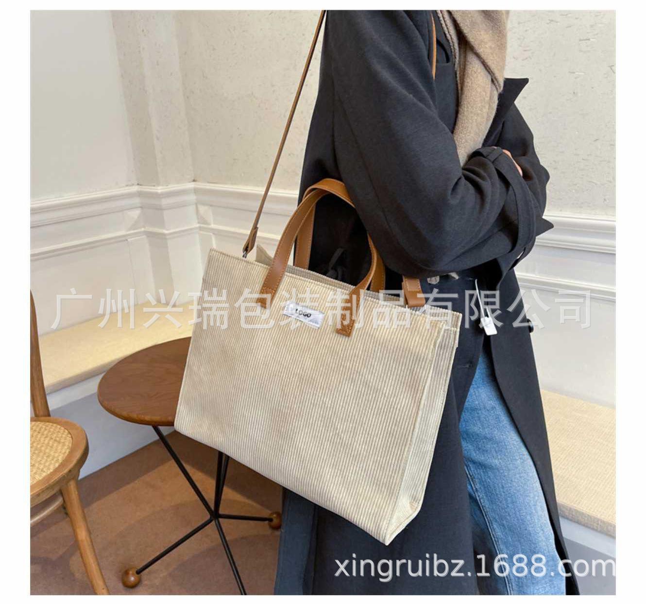 新款简约条绒手提通勤托特单肩包_07.jpg