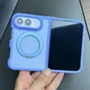 Adecuado para iPhone Duo, con un soporte magnético plegable tipo piel y una funda 2 en 1 para teléfono.; Funda de teléfono Apple 18 DUO con tacto de piel