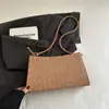 Bolsas de Alta Qualidade para Mulheres 2025 Outono Nova Bolsa de Axila Commuter Design de Nicho Simples e Fashion Bolsa Transversal de Ombro Único