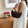 2026 Verano Nuevo Elegante y Moderno Bolso de Hombro Cruzado de Moda Versátil Tejido con Adornos Metálicos Bolso Cuadrado Pequeño