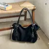 Bolso de gamuza para mujer, nueva colección otoño/invierno 2026, bolso de hombro retro, adecuado para el trabajo y los desplazamientos, gran capacidad, estilo de bolso almohada