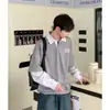 Camisa Polo Falsa de Duas Peças para Homens e Mulheres Primavera e Outono Retro Americano Estilo Alto Solta Casual Versátil Costura Camiseta de Manga Longa