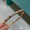 Pulseira de Prata Esterlina Osso de Cobra para Mulheres com Diamantes, Madrepérola Branca, Ágata Vermelha, Pulseira em Formato de Cobra Ouro Rosa, Transmissão ao Vivo, Versão de Alta Qualidade Conserva a Cor Explosão